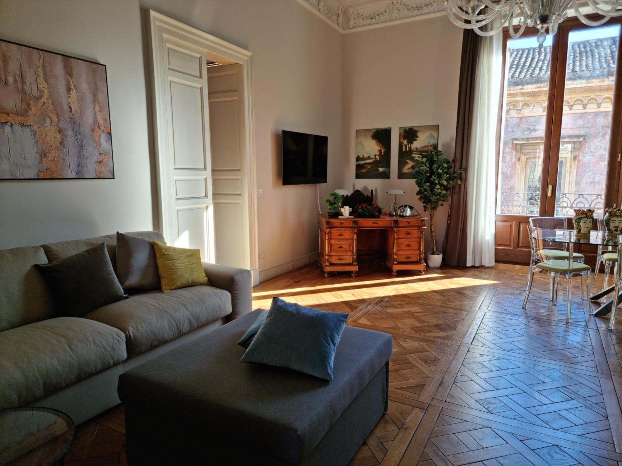 Luxury Historic Residence With Heated Pool Near Catania, Taormina, The Sea And Mount Etna Giarre Bagian luar foto